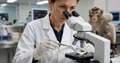 Nanopovlak neuroimplantátů zabraňuje zjizvení mozku | Klinická studie